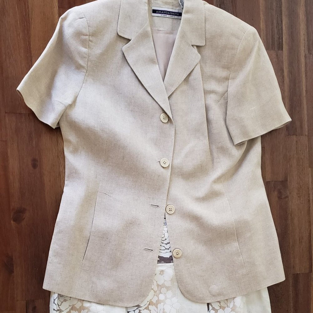 Amanda Smith 2 piece short sleeve suit set